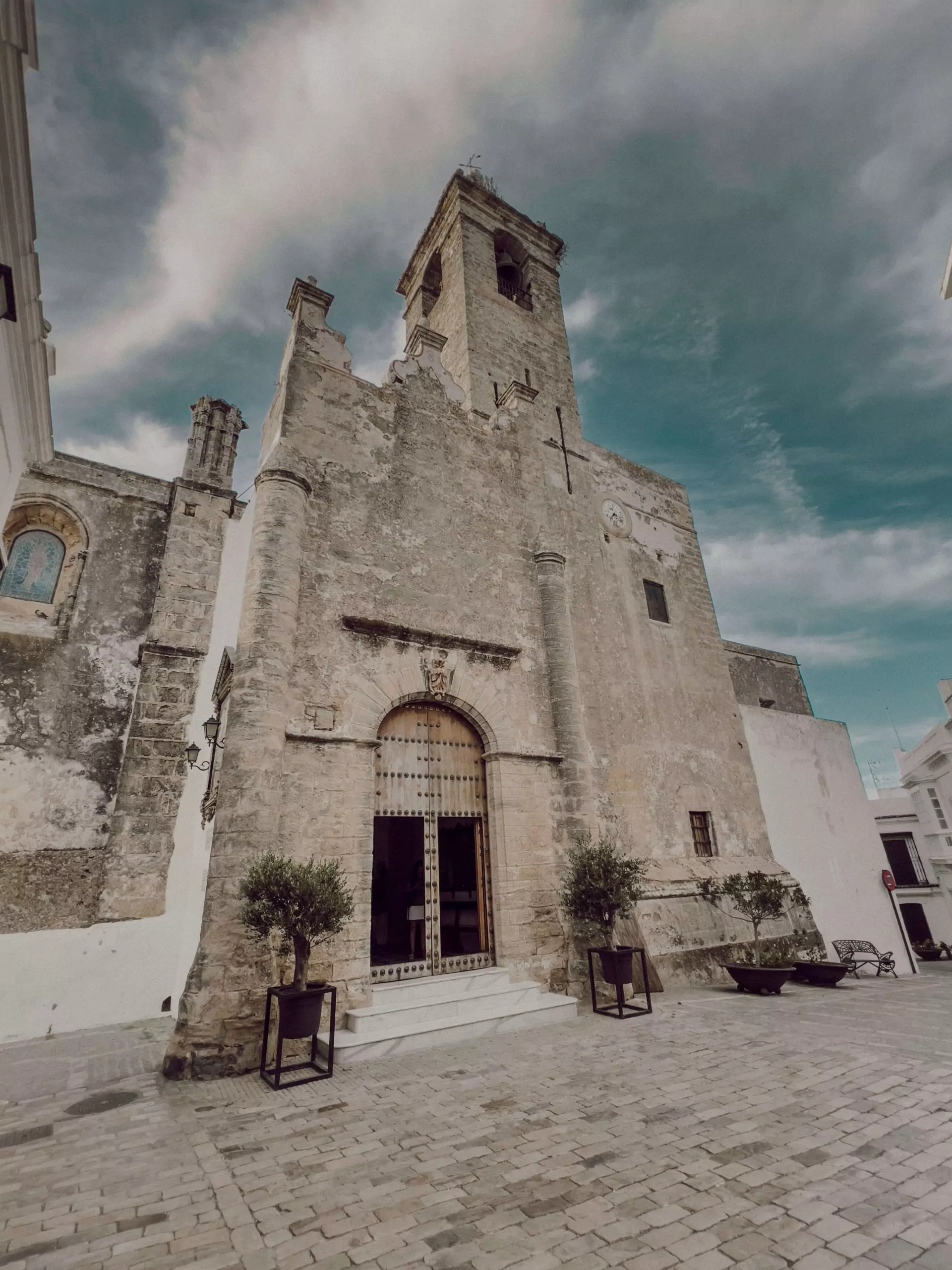 Travelbirds Ladonaira Vejer Stadt-Erkundung Kirchturm